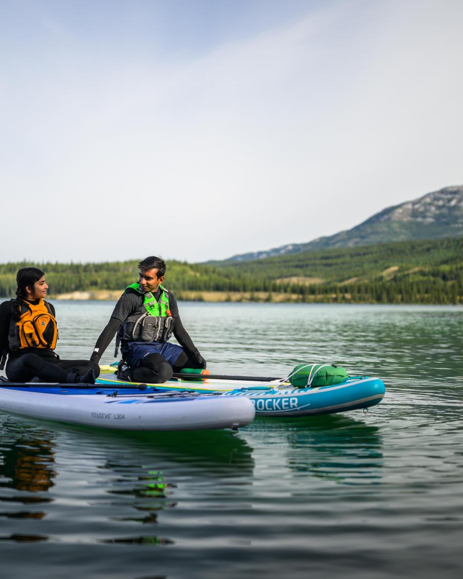 Couple paddling on Chadburn