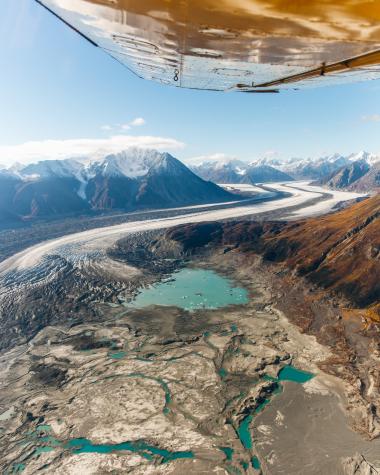 Flightseeing over spectacular Kluane National Park and Reserve