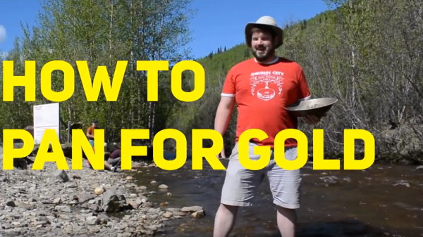 Gold panning made easy, Travel Yukon - Yukon, Canada