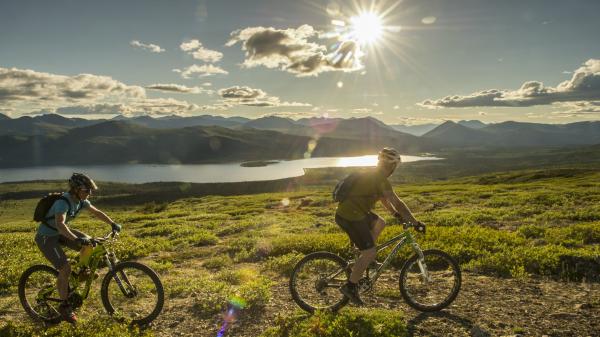 Mountain biking, Travel Yukon - Yukon, Canada