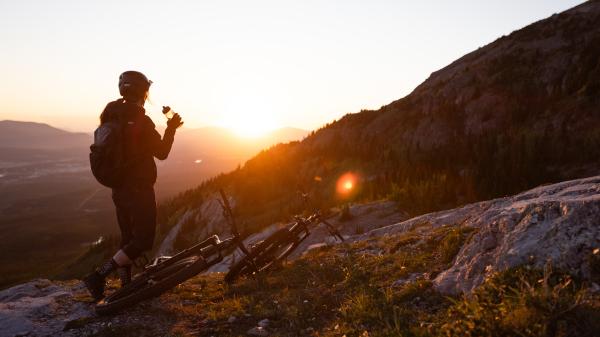 Mountain biking under the sun