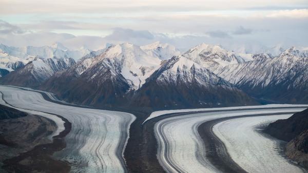 Flightseeing over kaskawulsch glacier