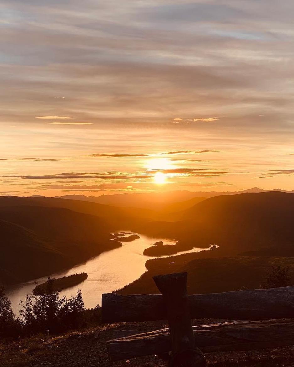 Midnight sun, Travel Yukon - Yukon, Canada