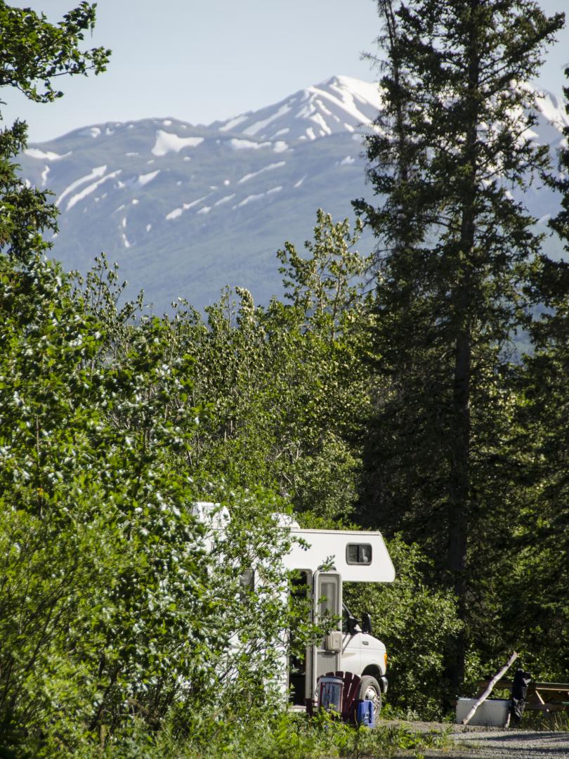 Dezadeash Lake campground